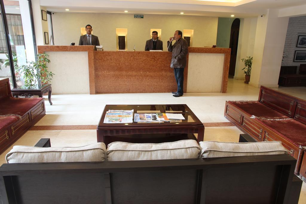 Potala Guest House Катманду Экстерьер фото