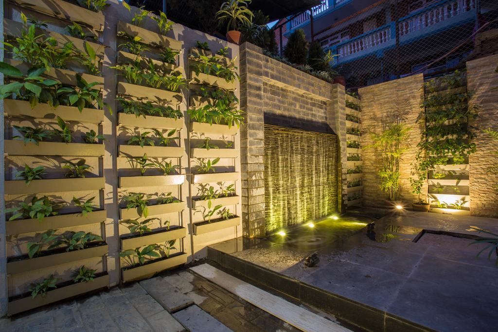 Potala Guest House Катманду Экстерьер фото