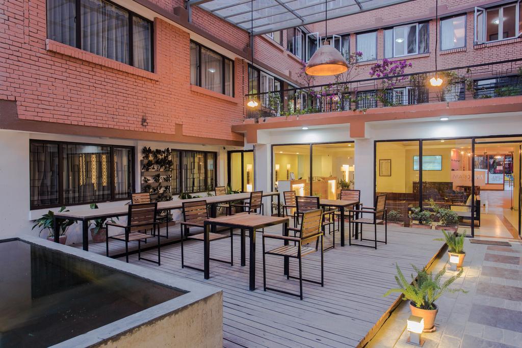 Potala Guest House Катманду Экстерьер фото