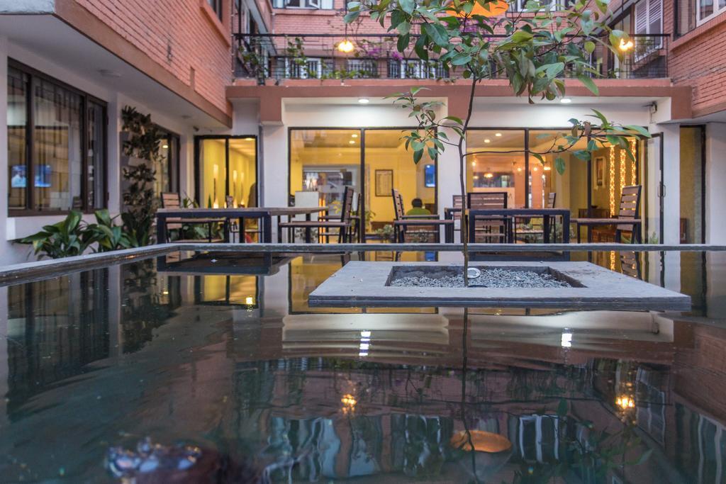 Potala Guest House Катманду Экстерьер фото