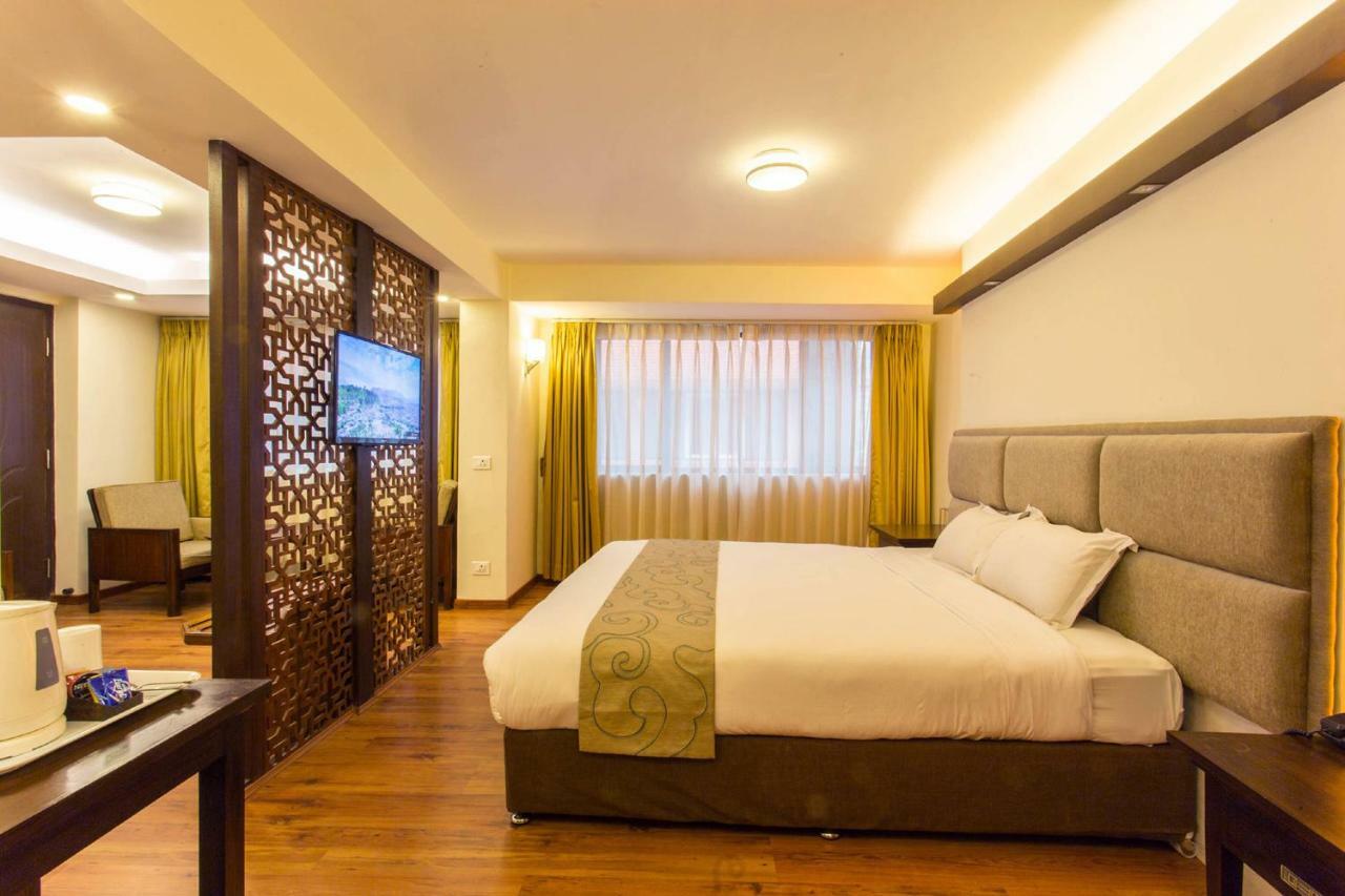 Potala Guest House Катманду Экстерьер фото